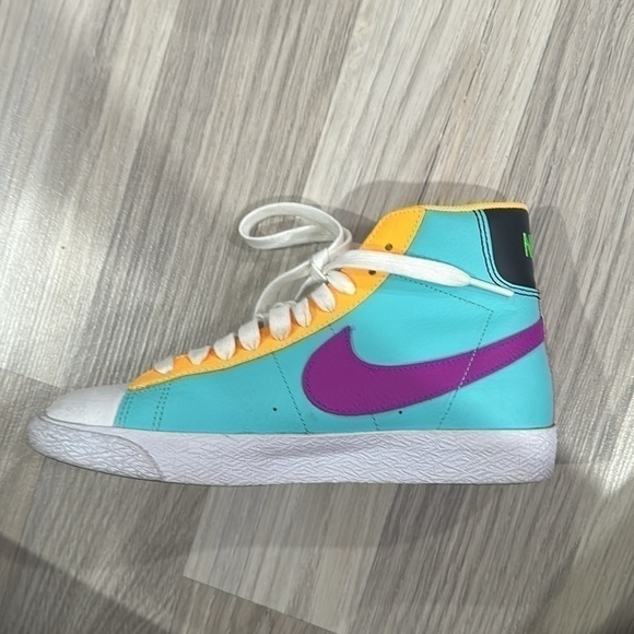 Nike Blazer Mid GS Aurora Purple Yellow Kid’s Size 4Y Multicolor - Picture 3 of 9